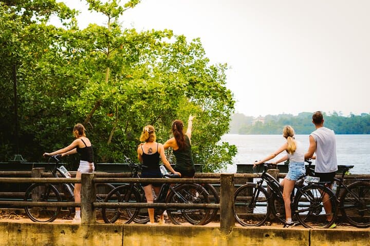 Koggala Lake & Paddy Trail: 26km Bicycle Tour from Galle photo 2