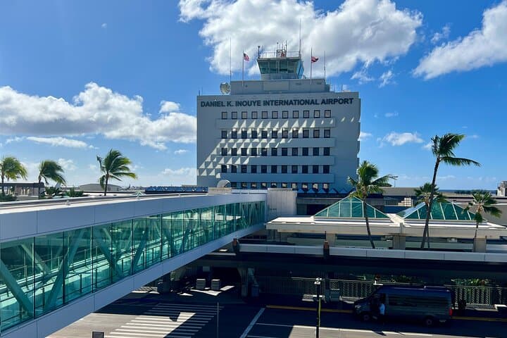 Private Waikiki Airport Transfer — Mercedes Sprinter for Groups up to 10 photo 5