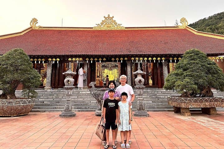 Private South Phu Quoc Sightseeing: Cable Car, Bai Khem & Coconut Prison photo 5