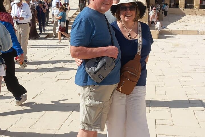 West Bank Luxor Day Tour: Valley of the Queens, Deir el-Medina & Habu Temple