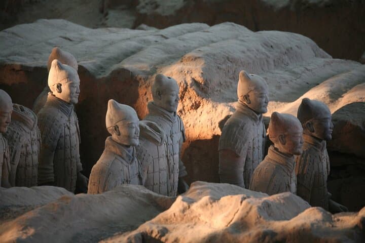 Xi'an Private Full-Day Tour: Terracotta Warriors, City Wall & Muslim Quarter
