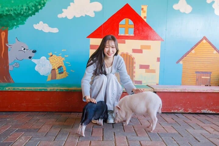 Goat Walk & Animal Encounters at World Ranch — Osaka Mountain Farm Experience photo 3
