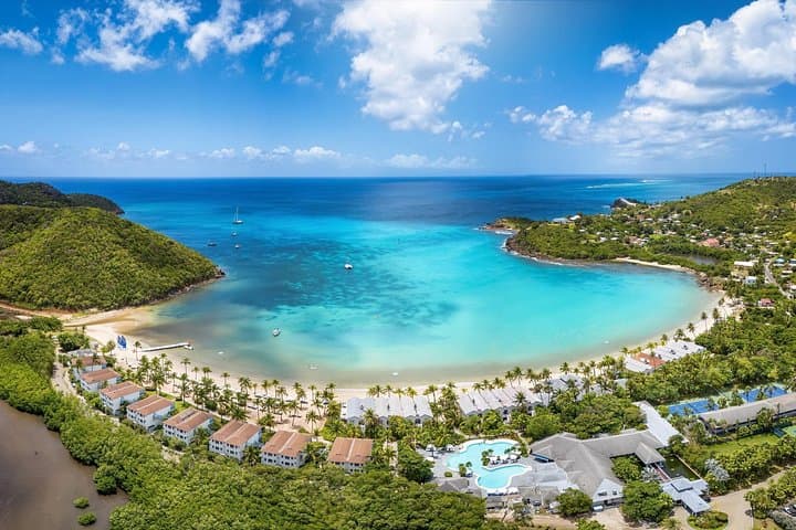 Cactus Hill Hike and Carlisle Bay: Private Antigua Shore Tour photo 2