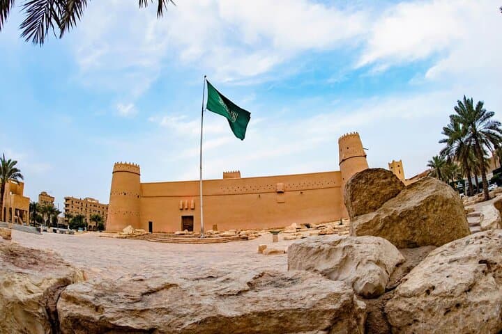 Explore Old Riyadh: Al Masmak Fortress & Traditional Souks Walking Tour photo 2