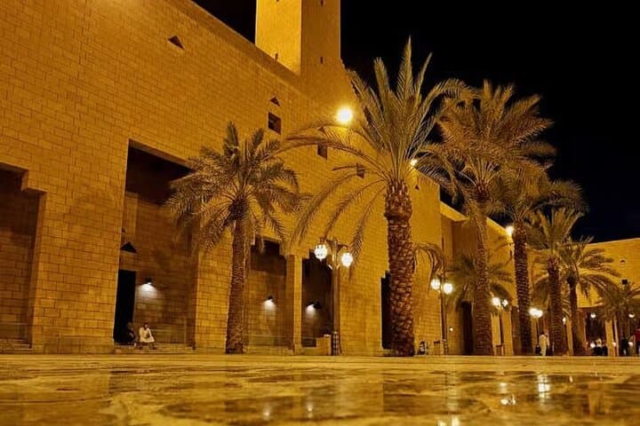 Explore Old Riyadh: Al Masmak Fortress & Traditional Souks Walking Tour photo 3