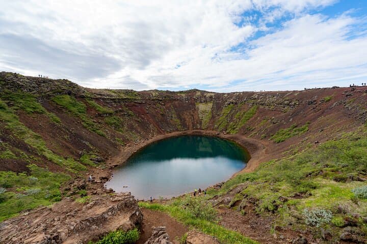 Golden Circle Day Tour: Thingvellir, Geysir, Gullfoss & Laugarvatn Spa photo 6