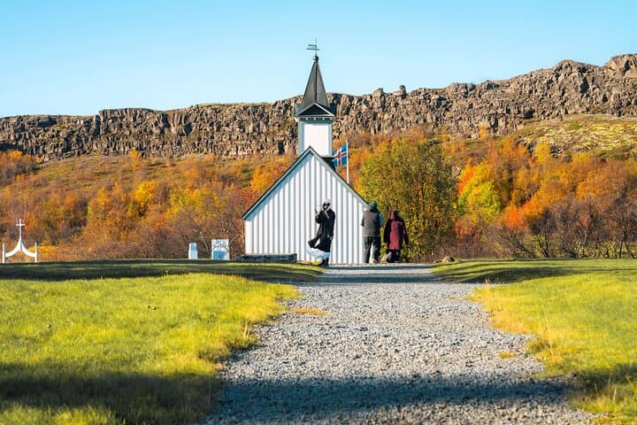 Golden Circle Day Tour: Thingvellir, Geysir, Gullfoss & Laugarvatn Spa