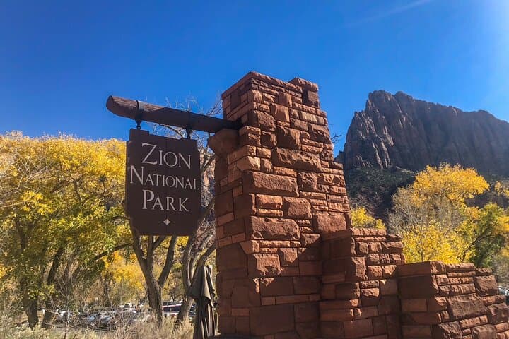 Half-Day Guided Hike to Emerald Pools & Virgin River Walk in Zion National Park photo 3