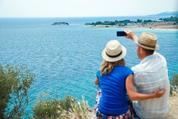 Private Day Tour to Guadalest, Algar Waterfalls & Enrique Mendoza Winery from Alicante