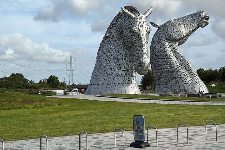 Private Stirling Castle, Kelpies & Wallace Monument Tour