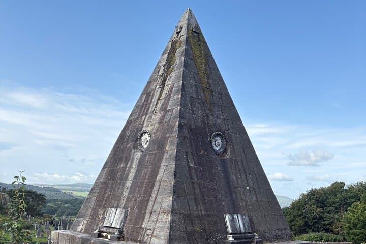 Private Stirling Castle, Kelpies & Wallace Monument Tour photo 2