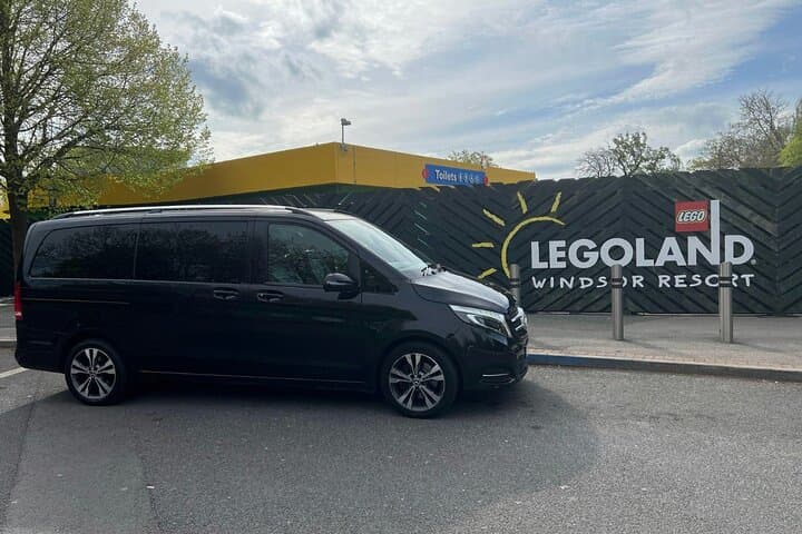 Seamless Private Transfers: LEGOLAND Windsor to Central London