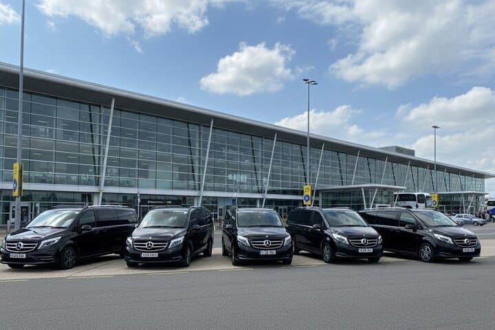 Seamless Private Transfers: LEGOLAND Windsor to Central London photo 5