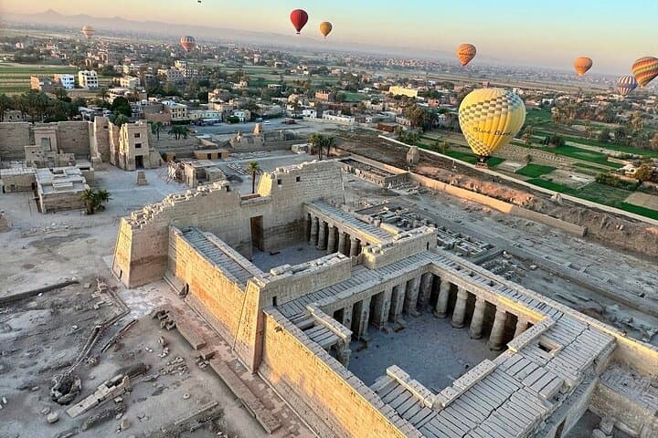 Sunrise Balloon Flight and Private Karnak & Luxor Temple Tour photo 4