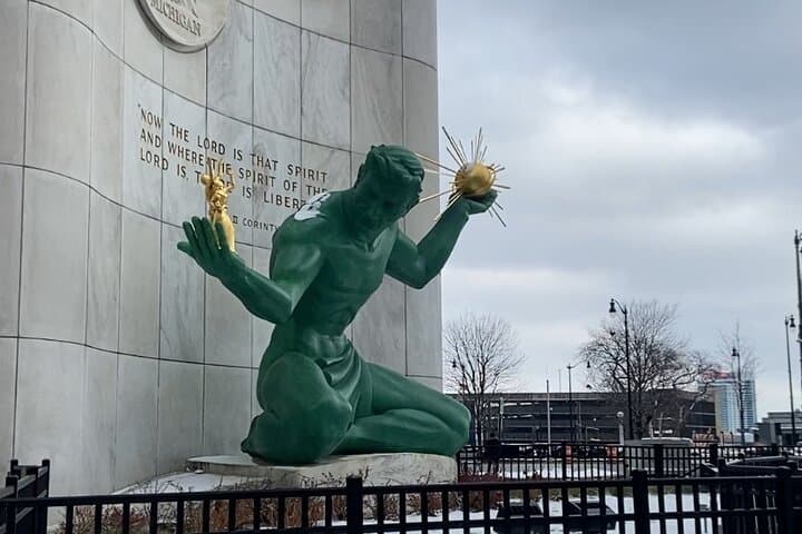 Holiday Spirits: Festive Detroit Bar Walking Tour photo 2