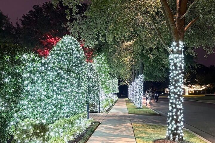 Highland Park Holiday Lights BYOB Double-Decker Tour — Evening Bus Ride in Dallas photo 6