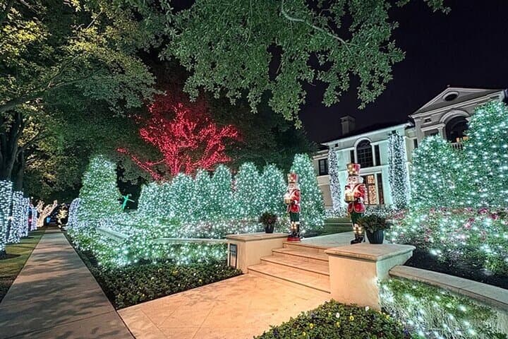 Highland Park Holiday Lights BYOB Double-Decker Tour — Evening Bus Ride in Dallas photo 3