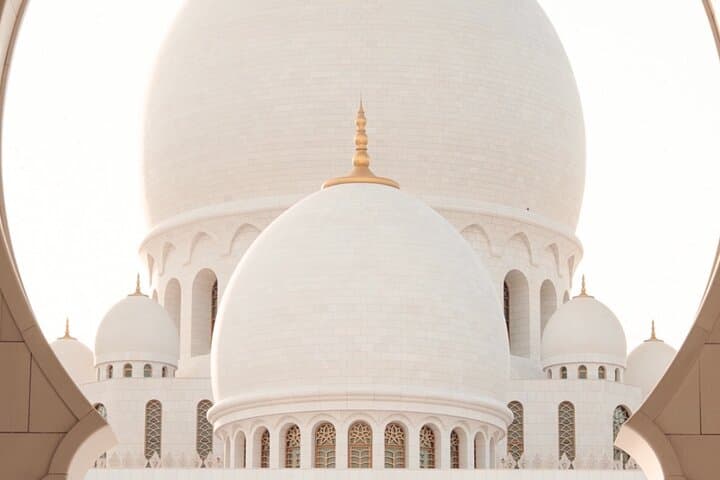 Sheikh Zayed Grand Mosque Guided Tour: Emirati-Led Cultural Visit in Abu Dhabi photo 2