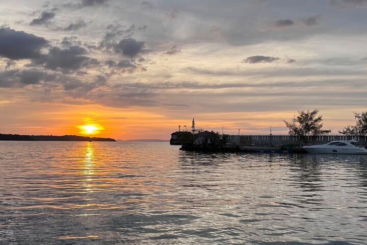 10-Day Cambodia Temples, Beaches & Phnom Penh Itinerary photo 2