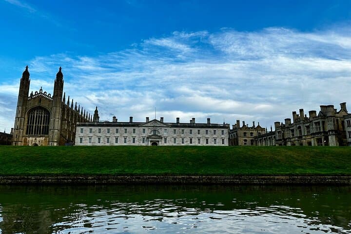 Glide the Cam: Private Day Trip to Cambridge with Classic Punting photo 5
