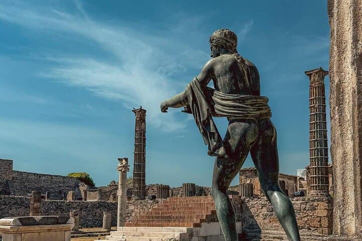 Pompeii and Mount Vesuvius Day Tour from Naples with Light Lunch photo 4