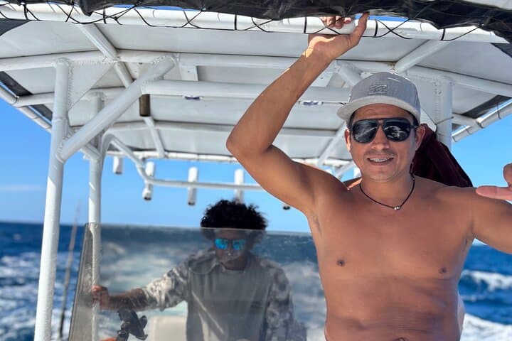 Tamarindo Snorkel Cruise on a 2020 Mako — Private Boat, Snacks & Drinks photo 5