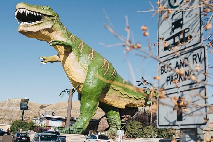 Day Trip to Drumheller: Royal Tyrrell, Hoodoos & Horseshoe Canyon Highlights photo 6