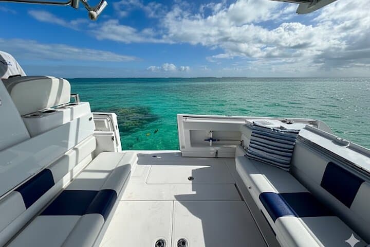 Key West Sandbar Excursion: Sandbar Hopping, Snorkel & Island Cruise photo 2
