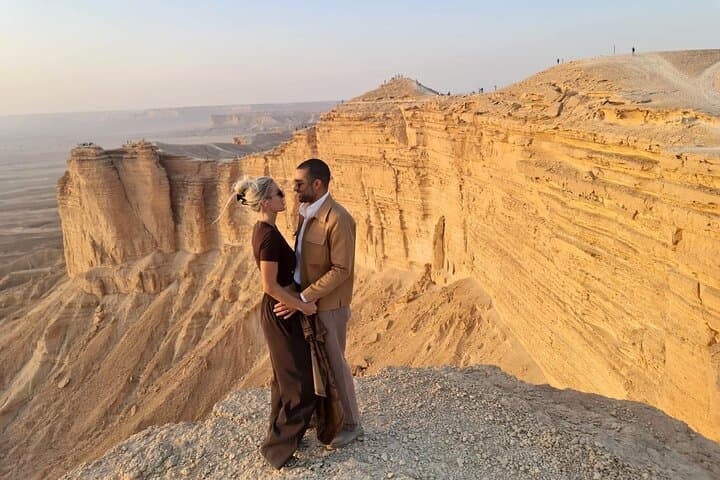 Premier Private Edge of the World Sunrise & Sunset Tour from Riyadh photo 3