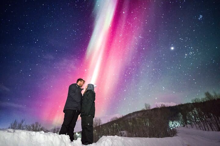 Tromsø Small-Group Northern Lights Chase with Pro Photographer