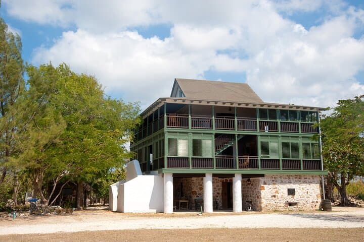 Grand Cayman Private Shore Tour: Pedro St. James & Cayman Spirits Distillery photo 2