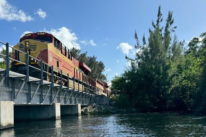 Fort Lauderdale Manatee Encounter: Eco Kayak & Paddle Board Adventure photo 4