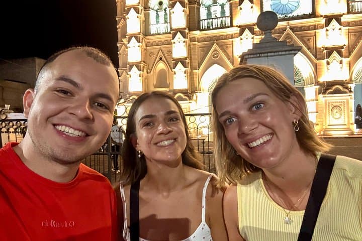 Santa Ana Night Walk: From Conflict to Culture with a Local Guide photo 4