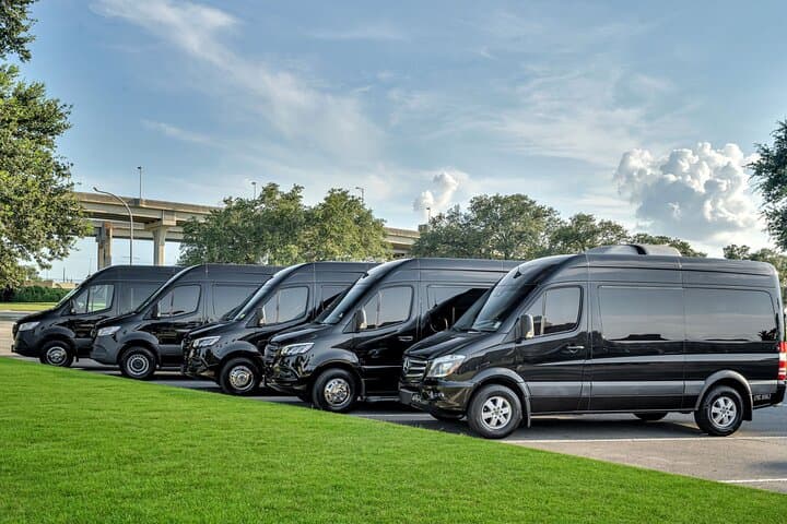Private Mercedes Sprinter Transfer in New Orleans — Airport & Cruise Shuttle