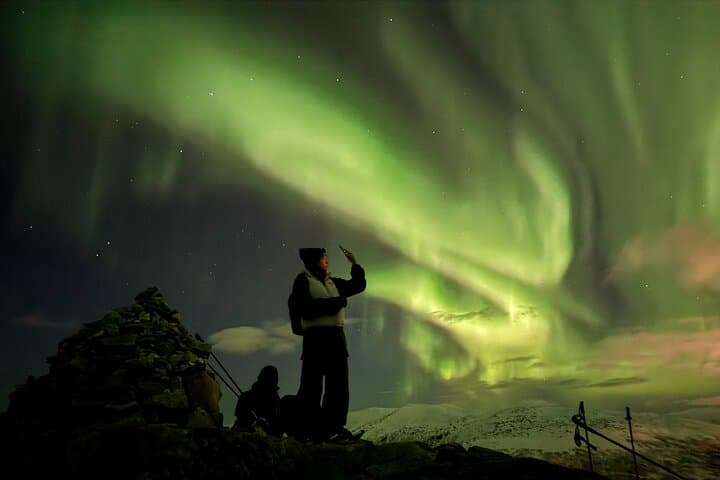 Private Northern Lights Chase from Tromsø — Exclusive Small-Group Aurora Tour