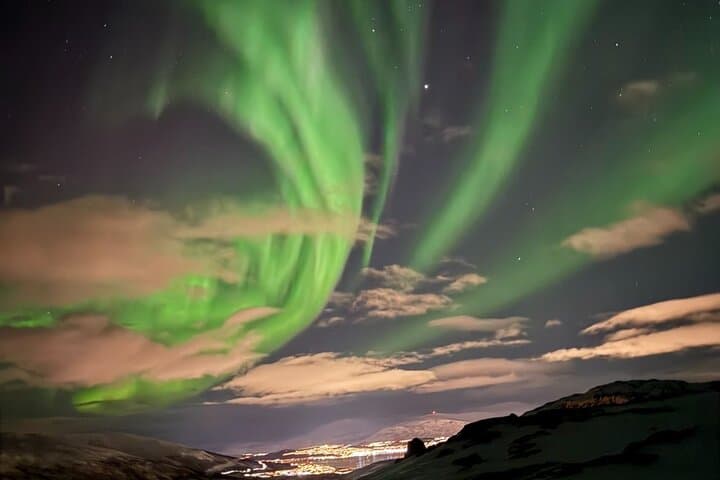 Private Northern Lights Chase from Tromsø — Exclusive Small-Group Aurora Tour photo 2