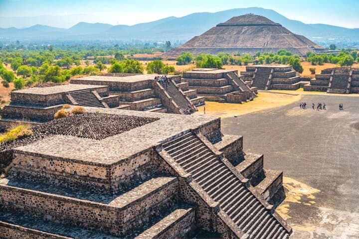 VIP Hot Air Balloon Over Teotihuacan & Private Ruins Tour photo 3