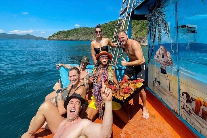 Nha Trang Island Escape: Snorkeling, Floating Bar & Hon Tre Lunch photo 3