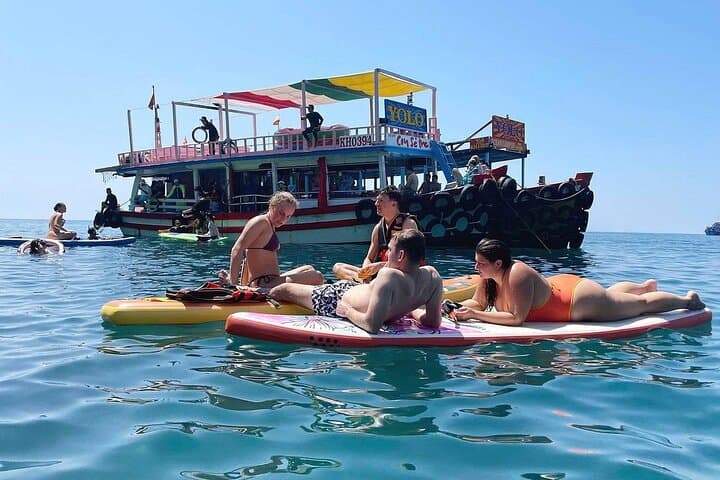 Nha Trang Island Escape: Snorkeling, Floating Bar & Hon Tre Lunch photo 4