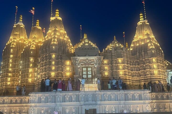 Private Two-Way Transfer to BAPS Hindu Mandir Abu Dhabi photo 4