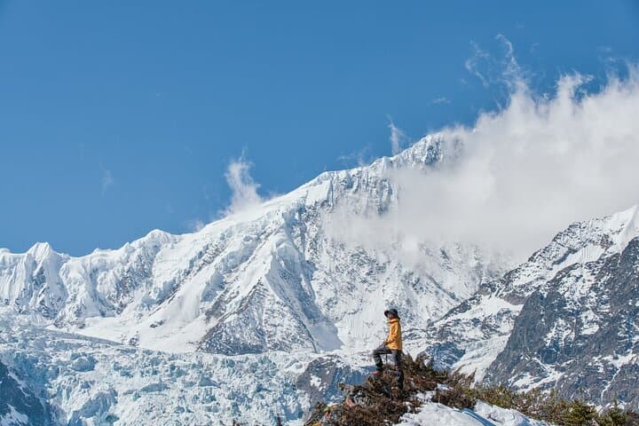 Goddess Peaks & Glaciers: 7-Day Meili Eastern Slope Trek photo 3