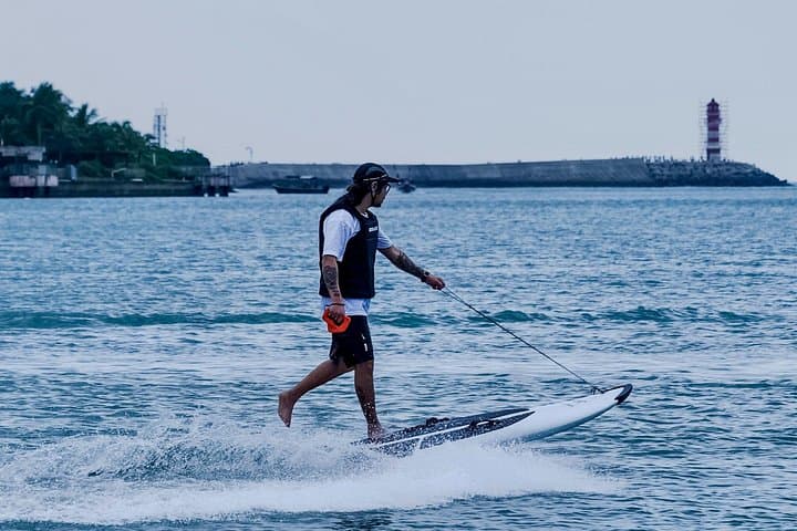 One-on-One Electric Surfboard Coaching in Sanya: Ride the Powered Wave