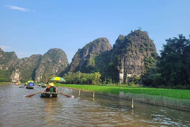 Luxury Day Trip from Hanoi to Hoa Lu & Tam Coc Boat Ride photo 6