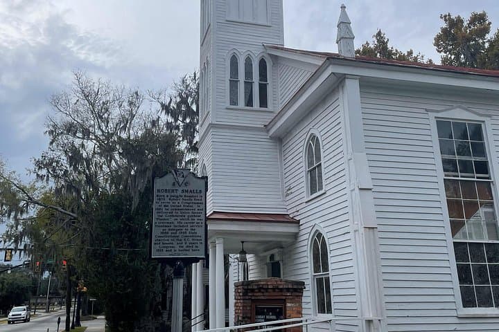 Follow Robert Smalls: Outdoor Escape Game & Walking Tour in Beaufort photo 3