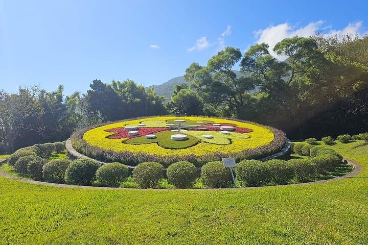Yangmingshan & Beitou Day Tour: Xiaoyoukeng Fumaroles, Flower Clock & Hot Springs photo 2