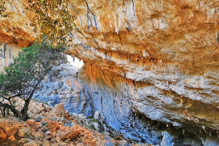Trek to Mount Tiscali: Explore the Nuragic Village in Lanaitho Valley