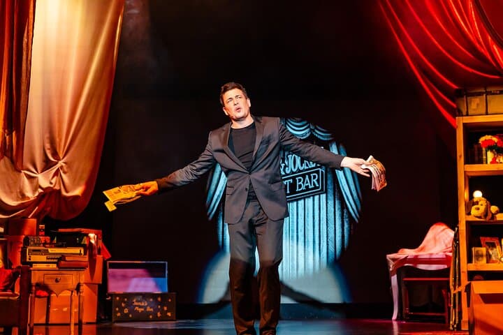 Jamie Allan's Amaze: Off-Broadway Illusion at New World Stages photo 5
