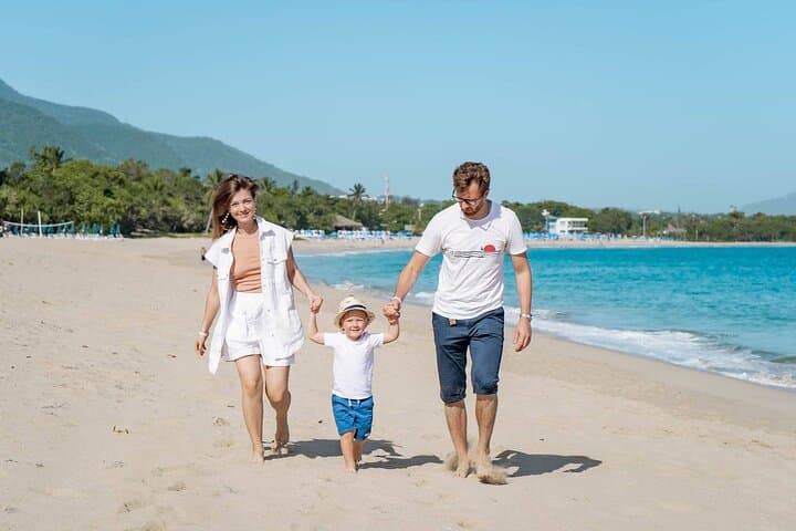 Puerto Plata Walking Tour: Historic Central Park, Umbrella Street & Local Artisans photo 3