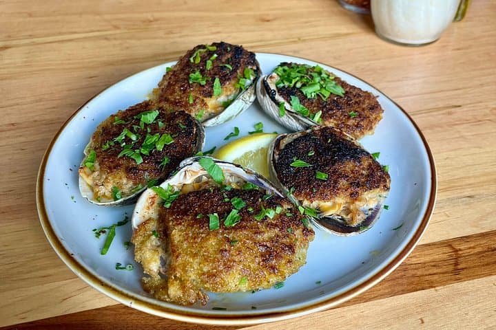 Boston Seafood Walking Tour: Taste New England History Along the Waterfront photo 3