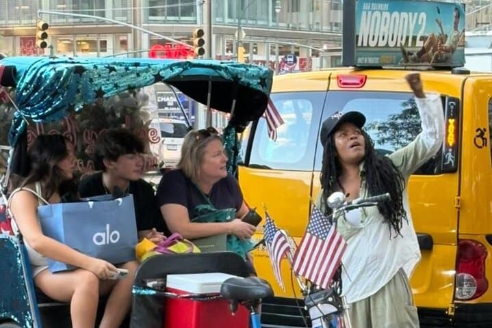 Central Park Pedicab Tour with a Female Driver — Insider Ride Through NYC’s Green Heart photo 5